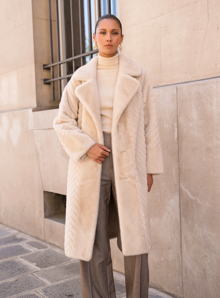 Manteau long en fausse fourrure