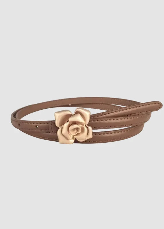 Ceinture fine à boucle florale dorée