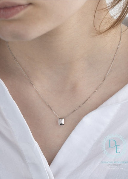 Pendentif en diamant cultivé en laboratoire en or blanc 10 carats