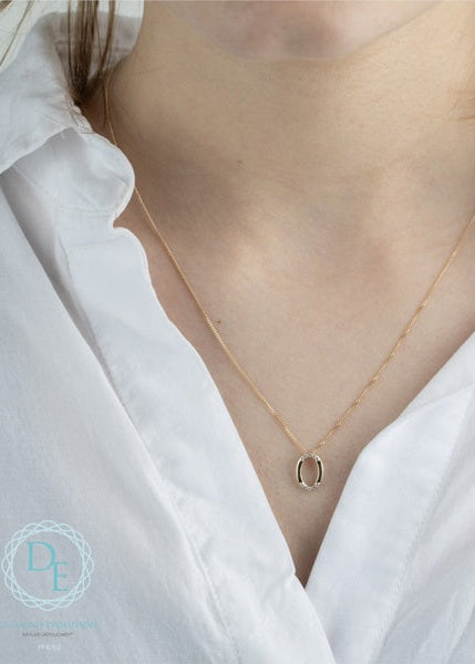 Pendentif en diamant cultivé en laboratoire en or jaune 10 carats