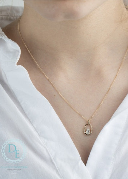 Pendentif en diamant cultivé en laboratoire en or jaune 10 carats