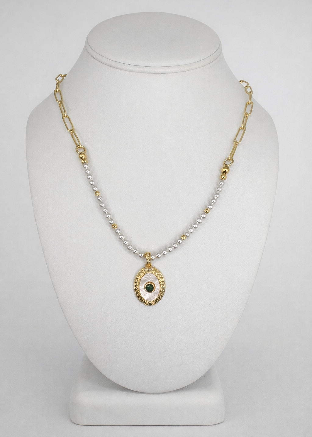 Collier doré œil vert charme protecteur
