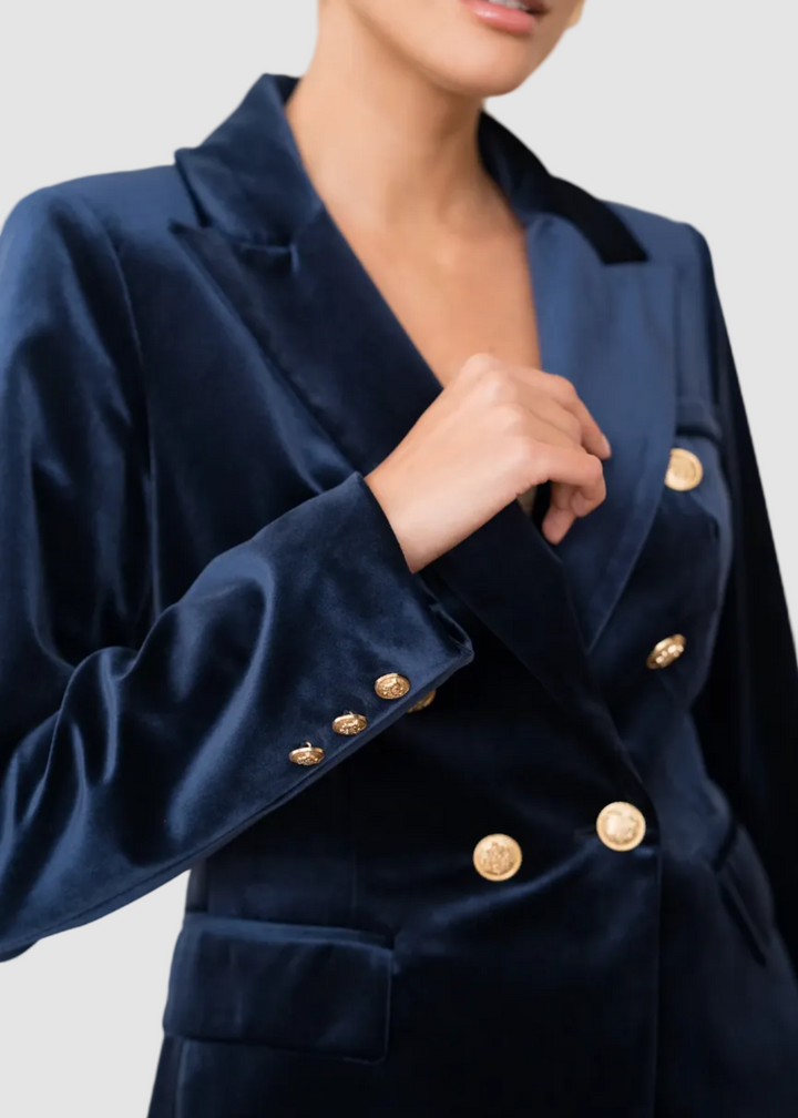 Blazer en velours à boutons dorés