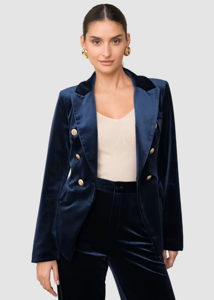 Blazer en velours à boutons dorés