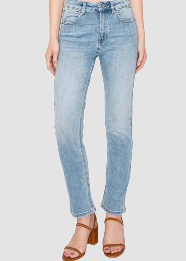 Jean taille haute à jambes droites