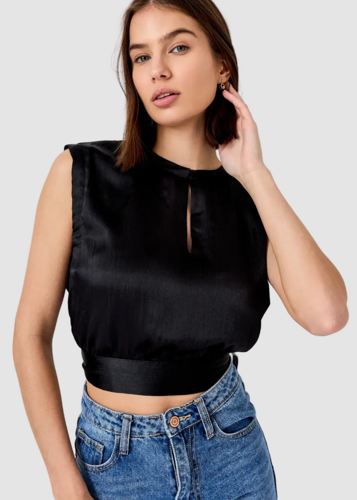 Top soyeux avec nœud dans le dos Maggie
