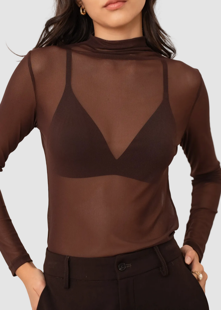 Top en résille col cheminé montant