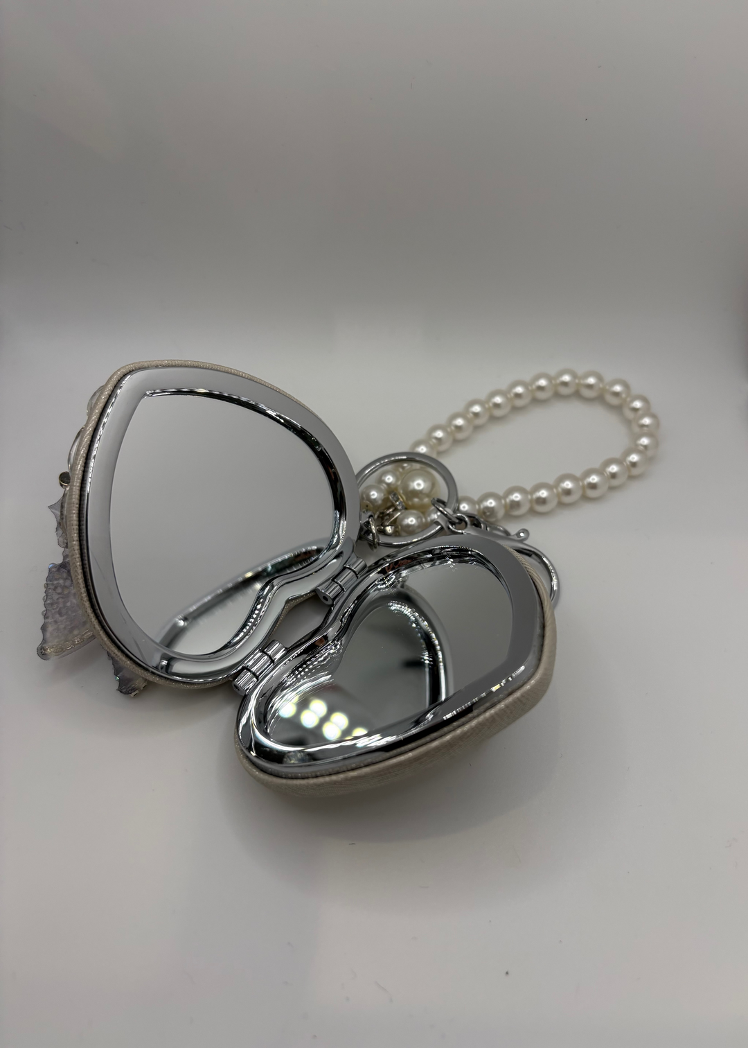 Porte-clés de luxe papillon en cristal avec sangle en perles