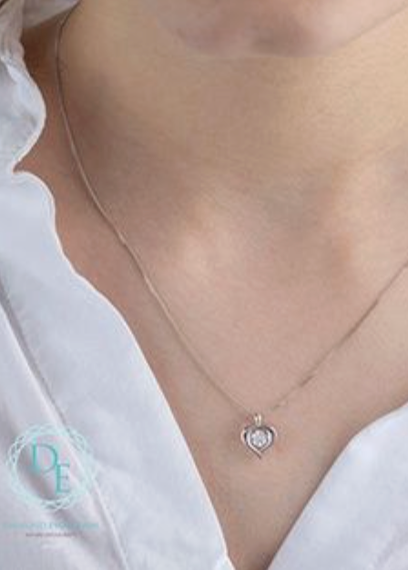 Pendentif en diamant cultivé en laboratoire en or blanc 10 carats