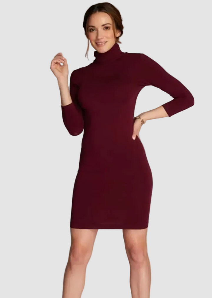 ROBE À COL ROULÉ EN BAMBOU