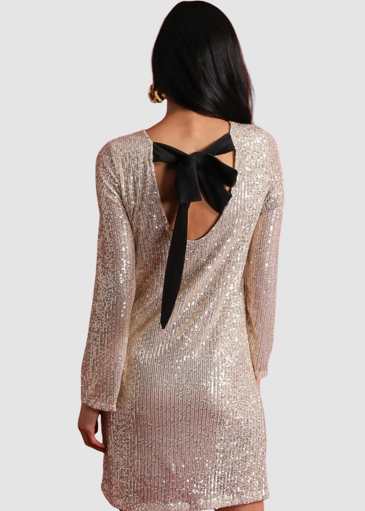 Robe sequin avec noeud dans le dos